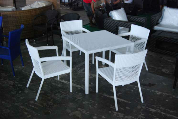 Dining Table Chairs Set White Color Synthetic Rattan