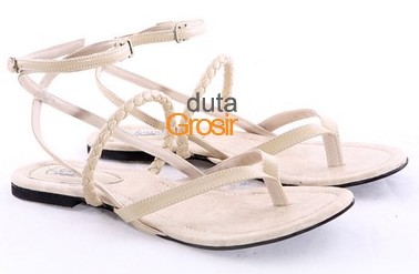 Women Sandals White Color Hurricane H 7160