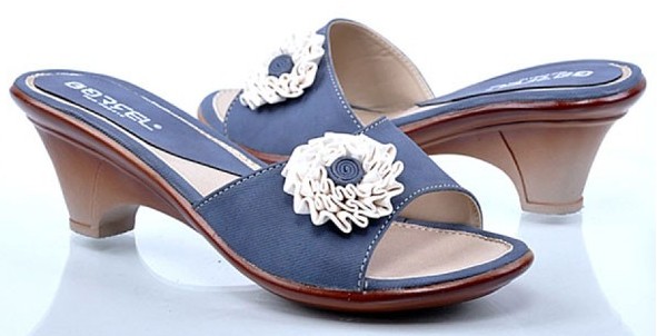 Women Sandals Blue Color Garsel R 671